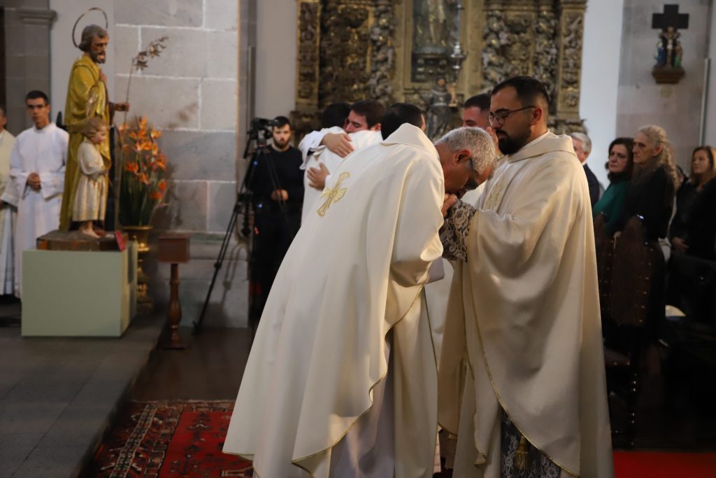 “Deus continua a tocar e a tocar os jovens que entregam a sua vida por Ele”